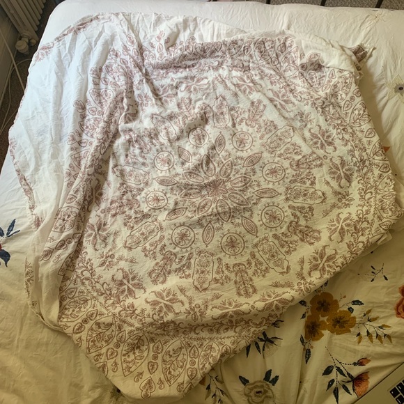 Rose Gold Flowery Urban Outfitters Tapestry - Picture 3 of 5